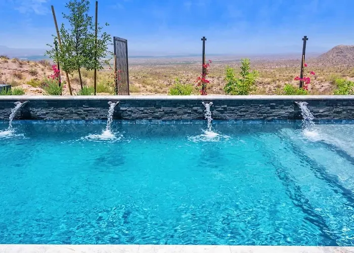 Holiday home Paradise Canyon-pool&spa-mountain Views-estate 2