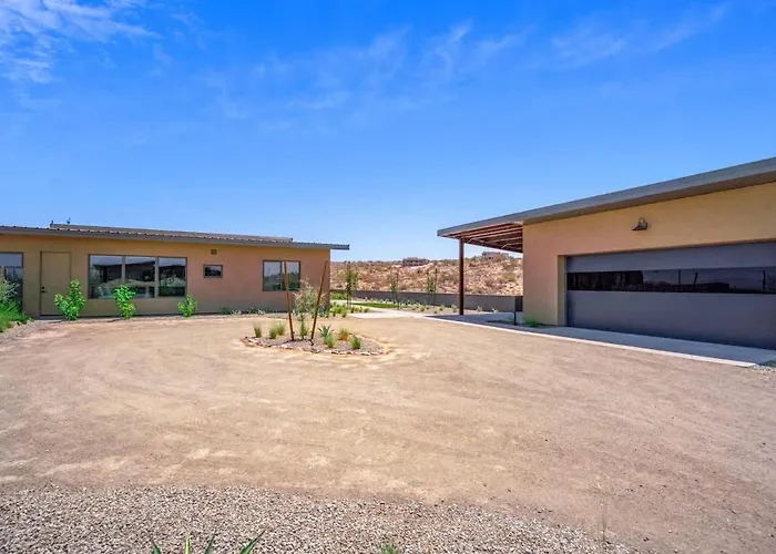Holiday home Paradise Canyon-pool&spa-mountain Views-estate 2 Fort McDowell